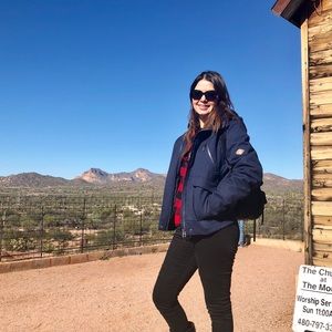 Meet your Posher, Ana